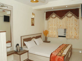 Hotel Liberty Ahmedabad Exterior photo